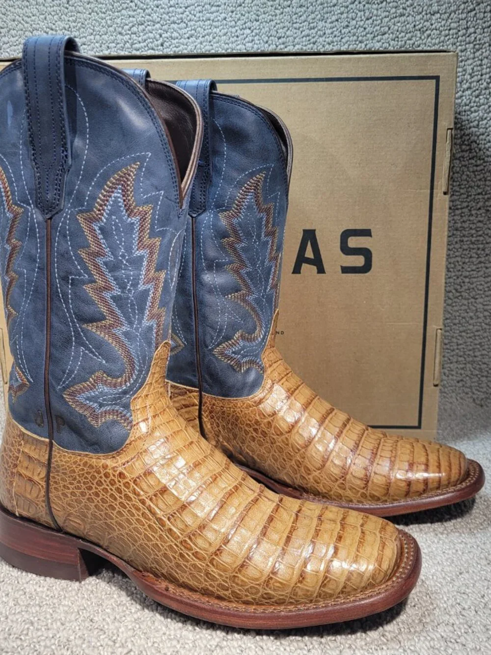 Tecovas The William Men's US Size 8.5D Toffee Navy Caiman Cowboy Boots